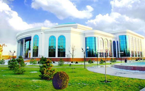 Gayrioddiy porno video onlayn