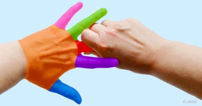 Paypoqdagi qizlarning uch marta kirib borishi Avtomobilda HD