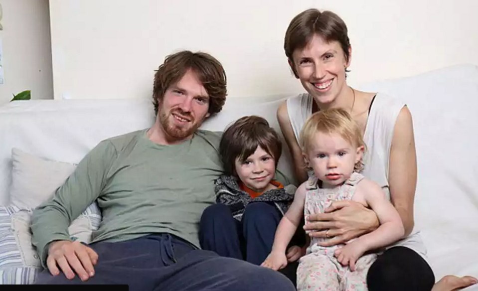 Porno lesbian ona va qizi