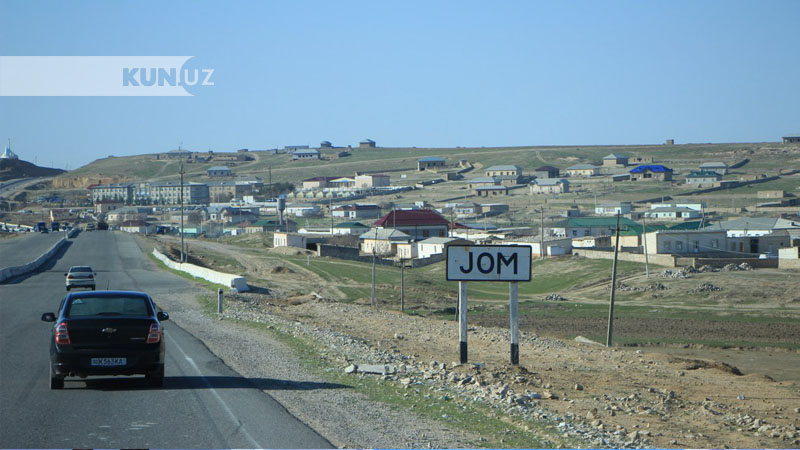 Yubka va taytdagi erotizm Biz onanizm qilamiz va silkitamiz