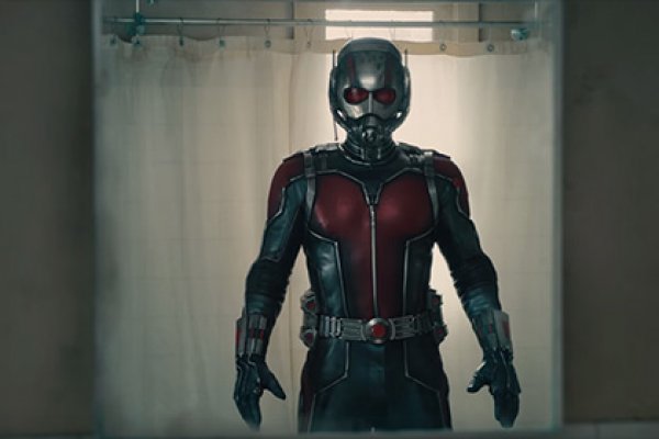 Eshakdagi trannyning fotosuratlariga qarang