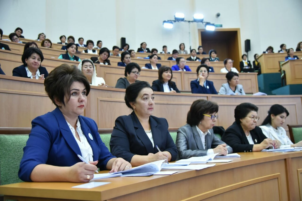 Xotin dostlar porno onlayn soradi Oriq buvi porno video