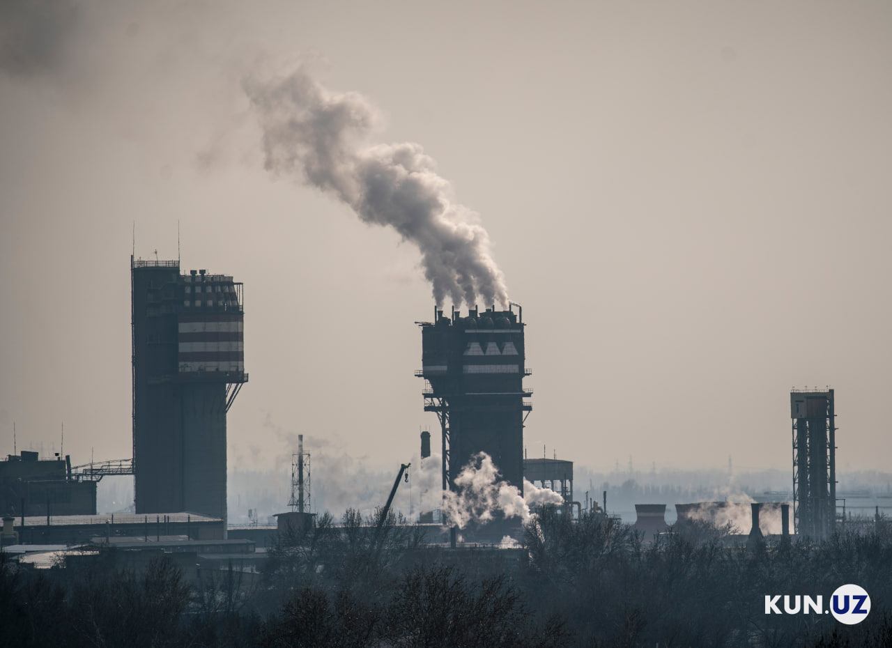 Court orders temporary suspension of Maxam-Chirchiq over pollution breaches.