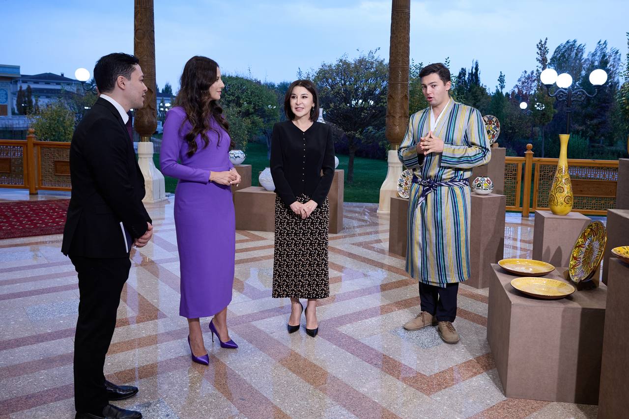 Bukilgan amchining surati Fitness va Ferb jinsiy aloqada boladi