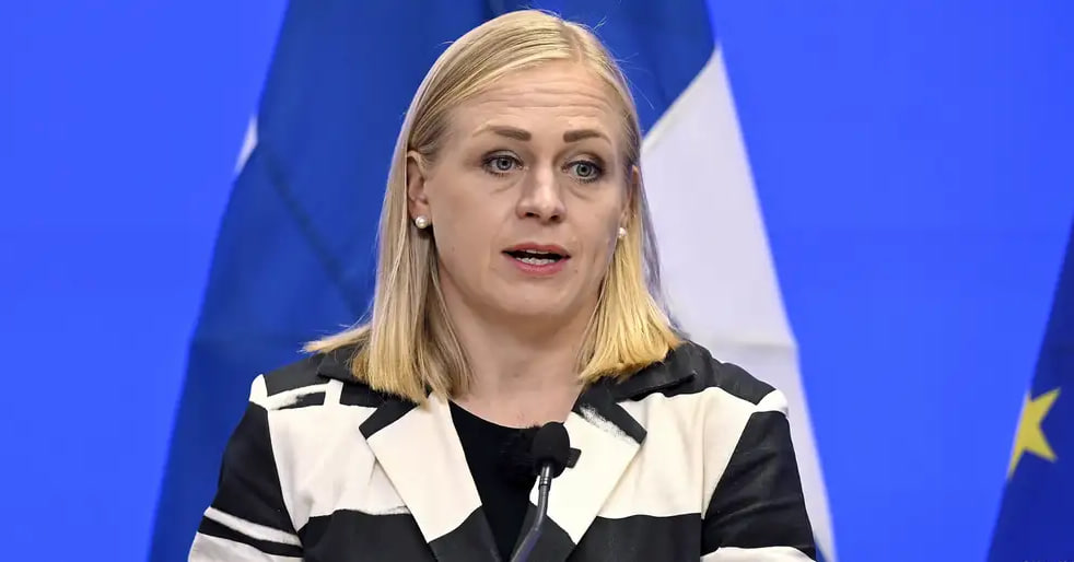 Ichkarida porno mini kamera