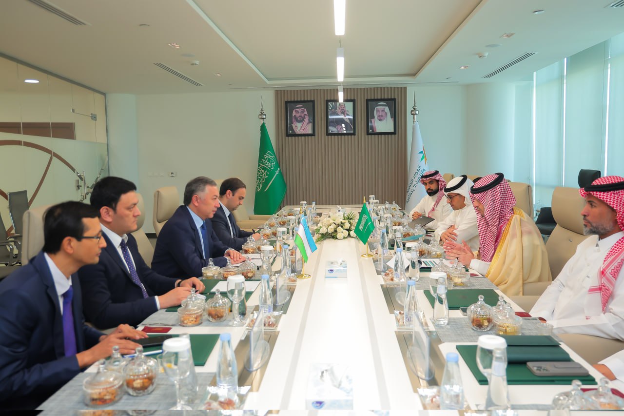 Saudi Arabia to recruit Uzbek medical and construction professionals under new visa system.