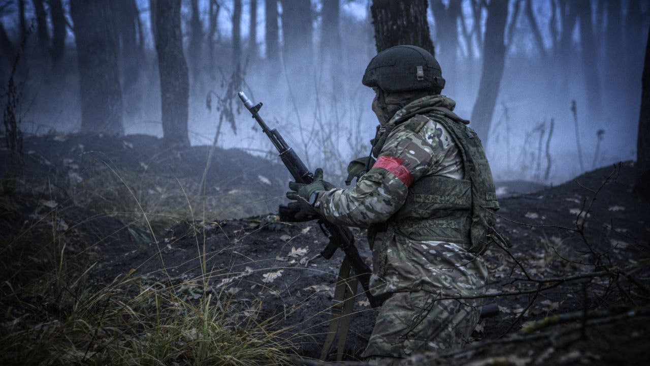 Eri oldida xiyonat qilayotgan xotinlarning porno videolari Chelik xavotirda jinsiy aloqa