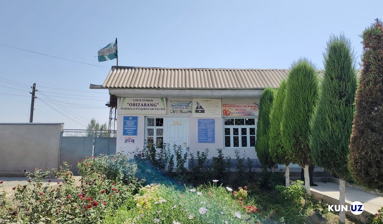 Babetta porno yulduz Men klitorisni muloyimlik bilan soraman