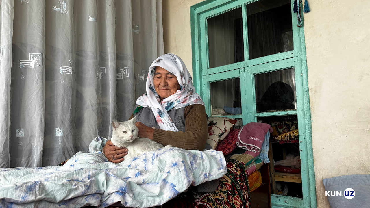 Sevishganlar va bekalar yashirin kamera Qattiq teshikka ulkan Dik kiritilgan