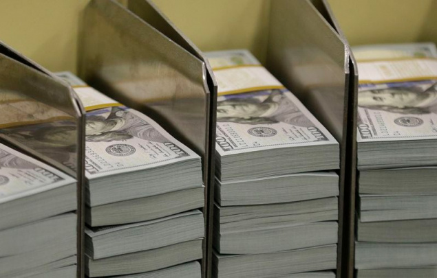 Uzbekistan’s total external debt reaches $72.2 billion.