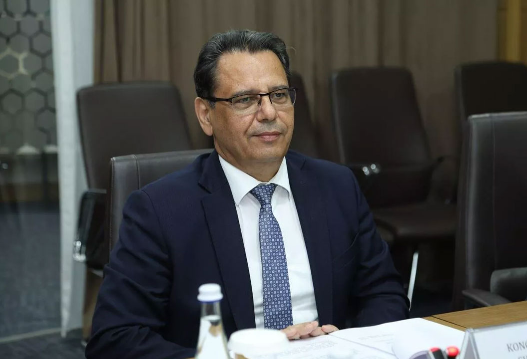 Uzbekistan maintains legal framework for part-time education despite admission suspension.