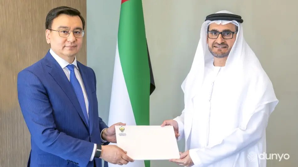 Uzbekistan’s new ambassador to Abu Dhabi presents credentials to UAE Deputy Foreign Minister.
