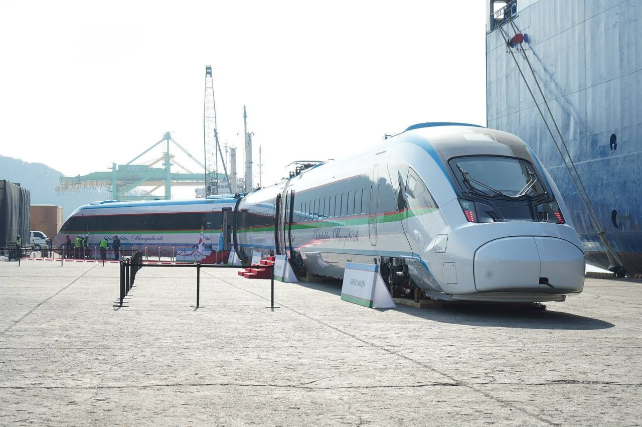 First batch of Hyundai Rotem high-speed trains shipped to Uzbekistan.