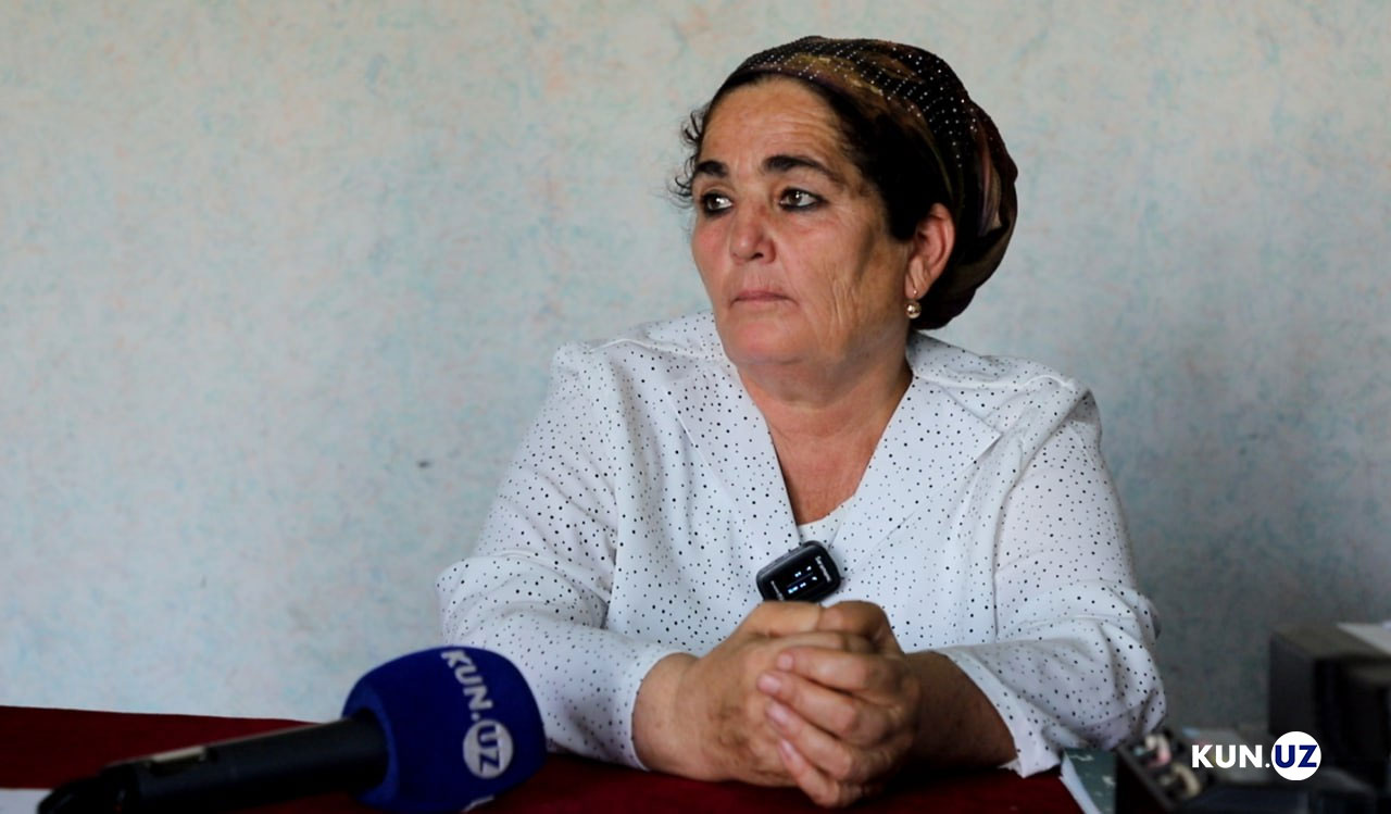 Jinsiy Tailand porno trannies Hojatxonada onam bilan jinsiy aloqa