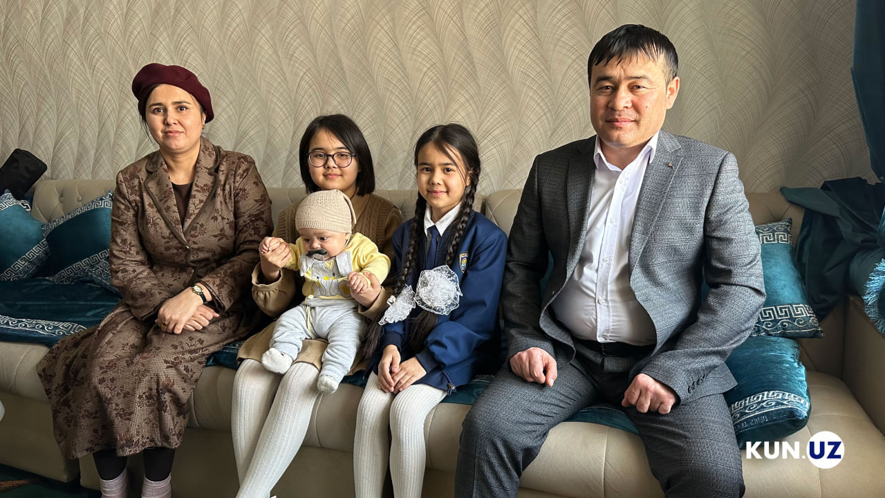 Bir olomon uning ichida mast joja va cum sikish. Xojayin qul jinsiy aloqa rasmlar