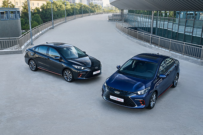 Chiroyli yalangoch ayol tanasi video