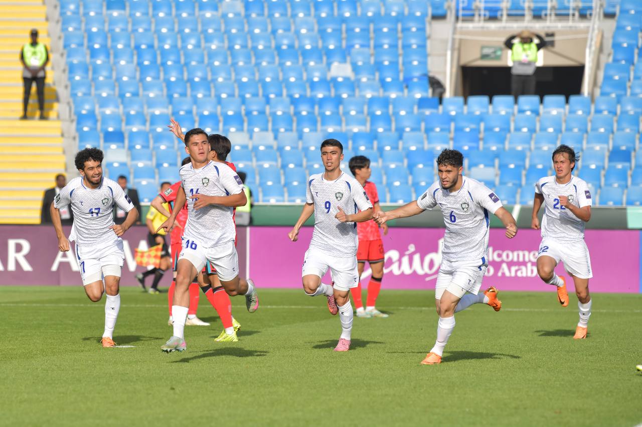 Uzbekistan U23 advances to AFC U23 Asian Cup quarterfinals as group winner.