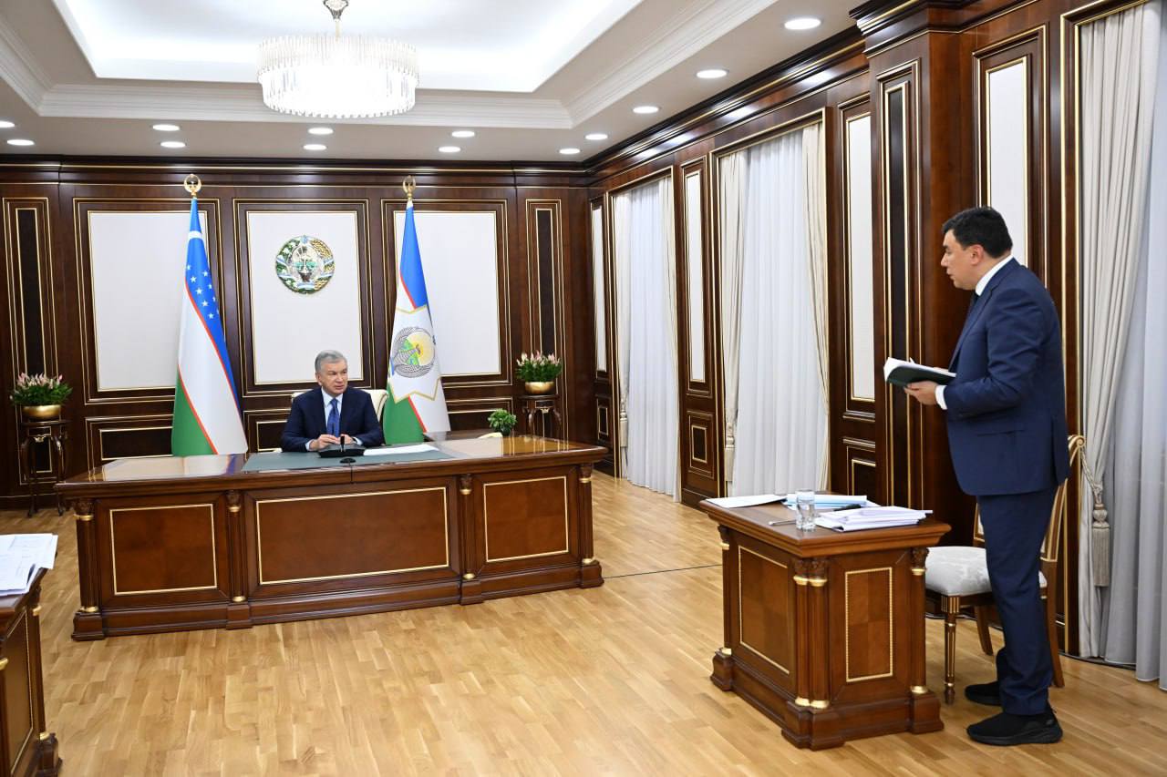 President Mirziyoyev reviews proposals to combat air pollution and illegal logging.
