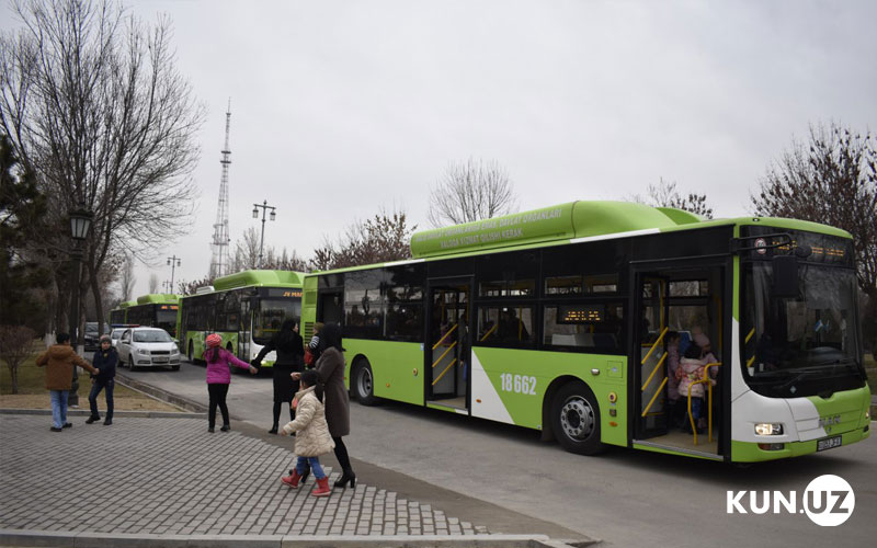 Naruto va buvi Tsunada jinsiy aloqa