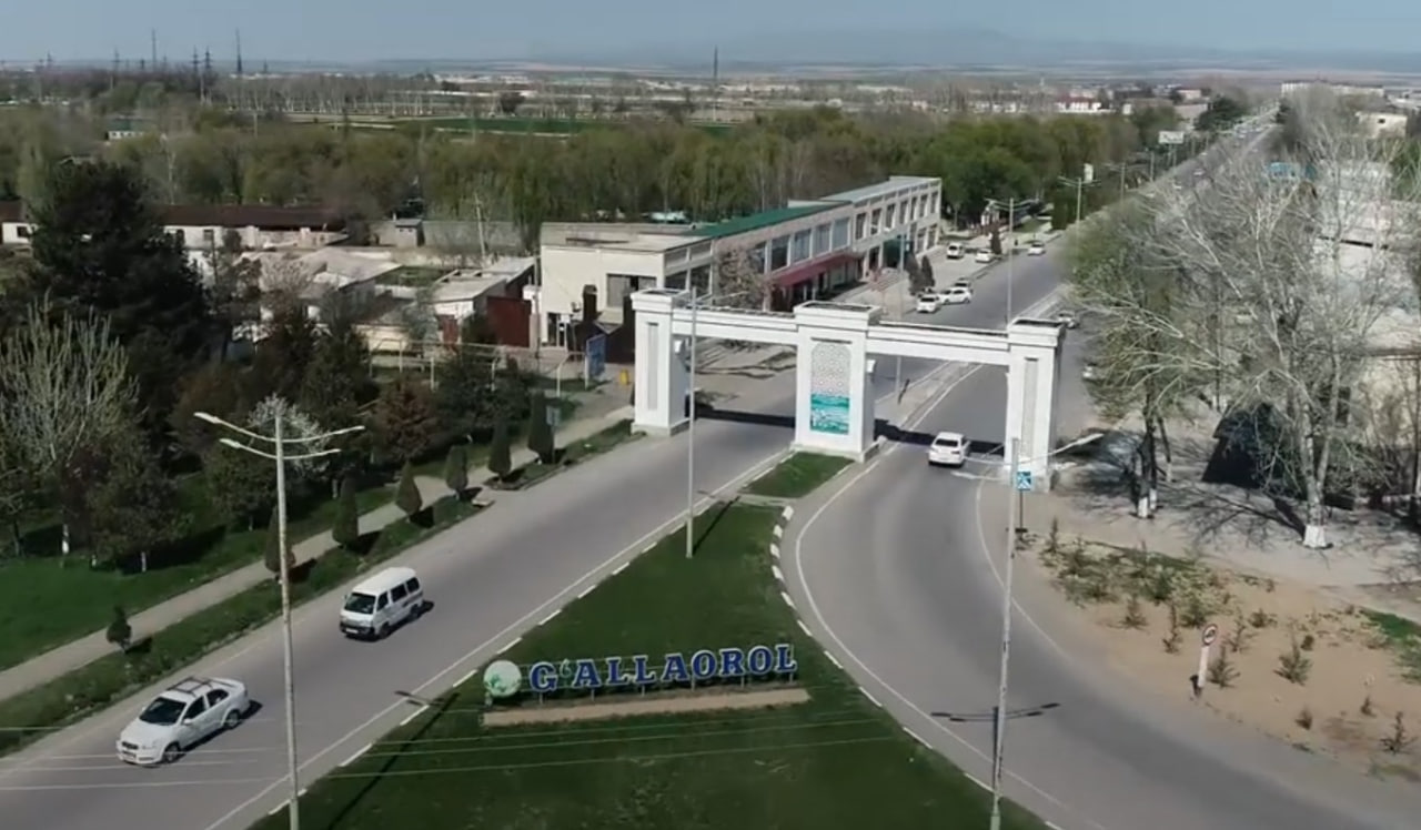 Izabella mashinada sikiladi