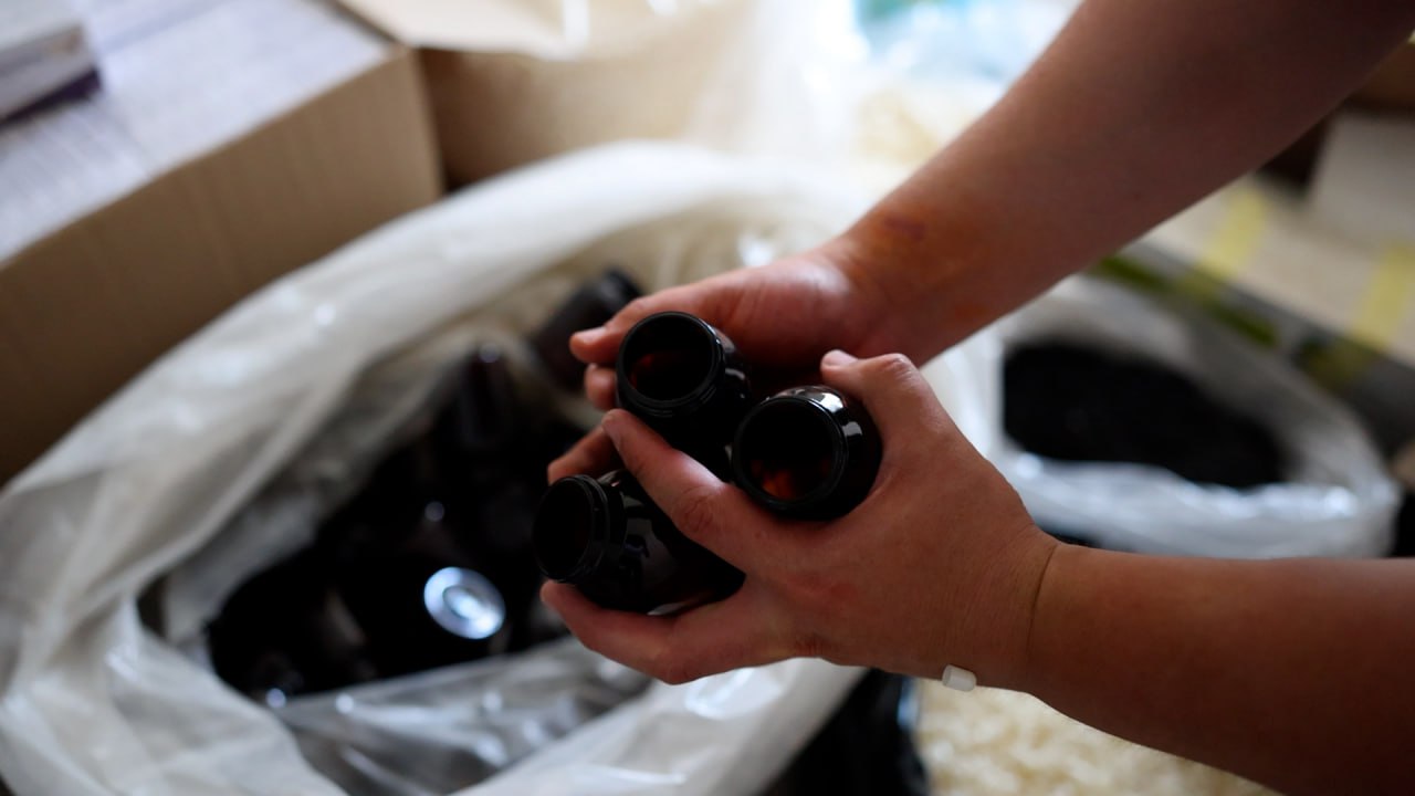 Qisqa libosda Tsypanul jinsiy aloqa video