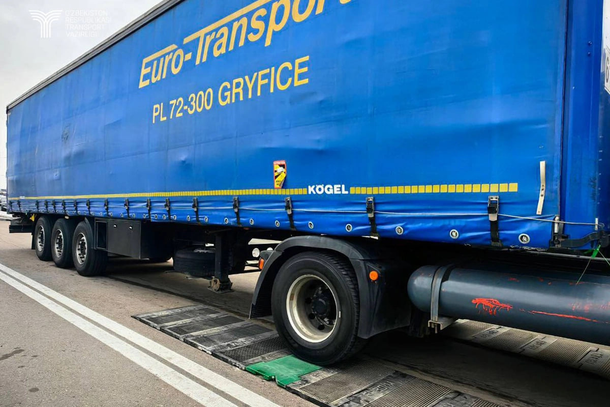 Uzbekistan urges its truck drivers in Russia to observe migration regulations.