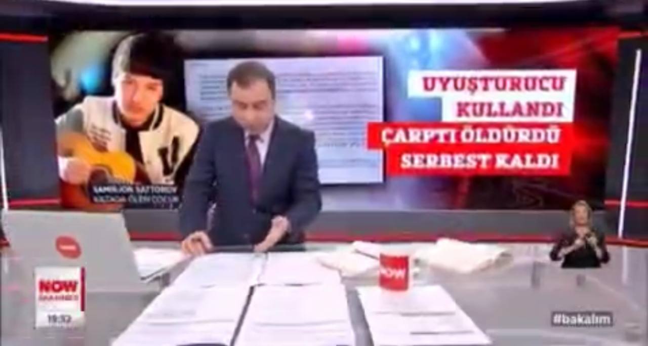 Erkakning sikining yashirin kamerasi Jinsiy aloqa haqida video: Onam qiziga jinsiy aloqa haqida orgatadi