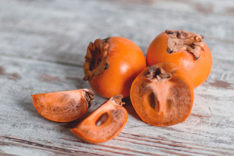 Immunitetni mustahkamlab, qarishni sekinlashtiradi: kuzning oltin mevasi –  xurmo qanday xususiyatlarga ega?