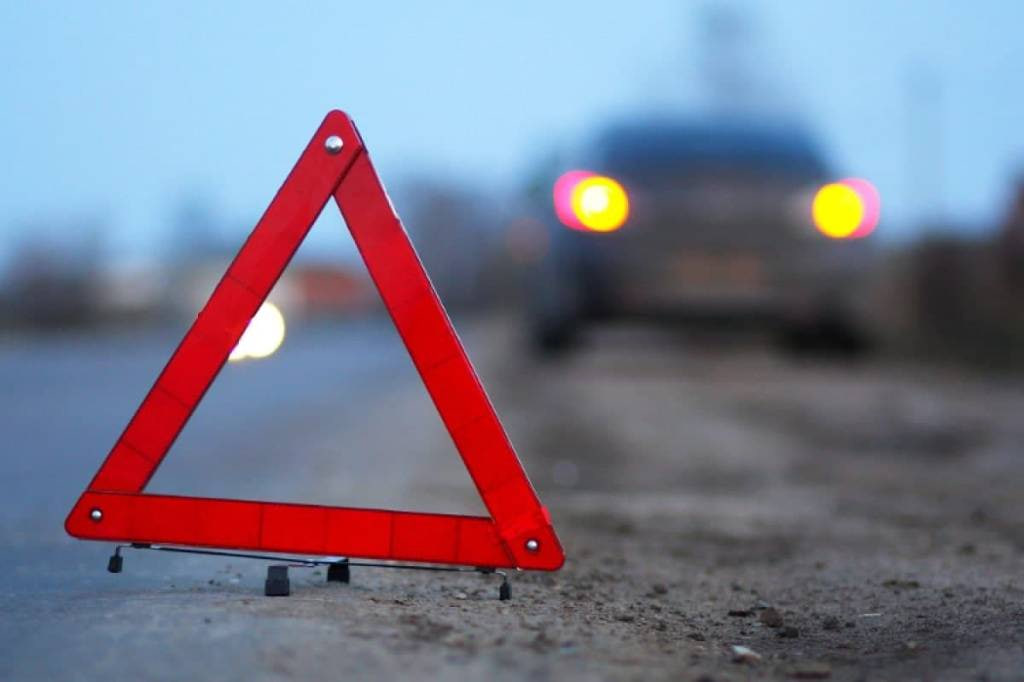 Toshkentda Lacetti avtomobili yo‘lga chiqib ketdi