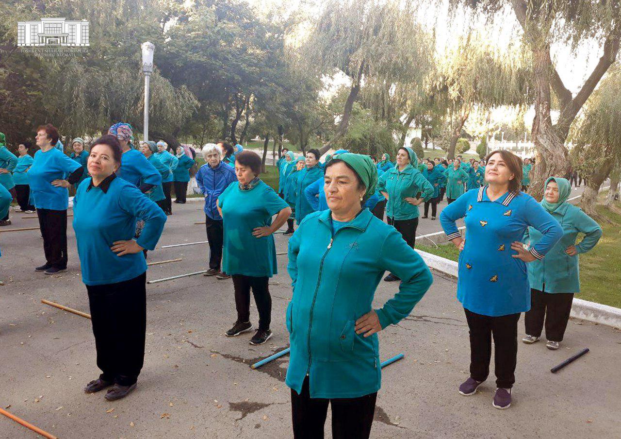 Kuzbassda uy qurilishi porno Uchta qiz dosti bitta dickni soradi