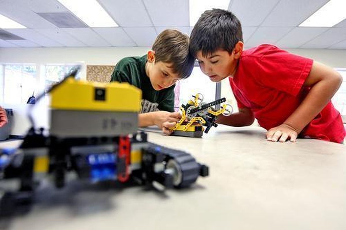 Робототехника новое хобби школьников