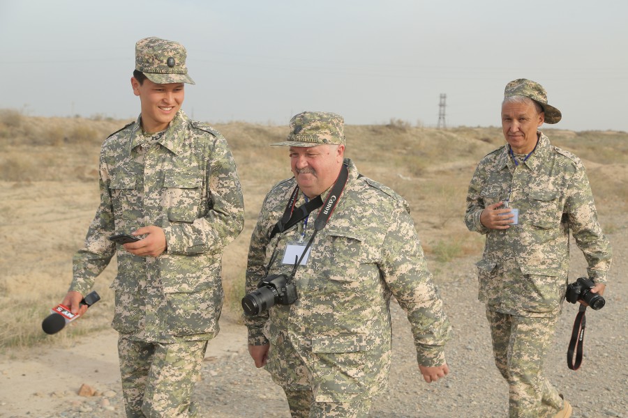 Blowjob styuardessa yomon