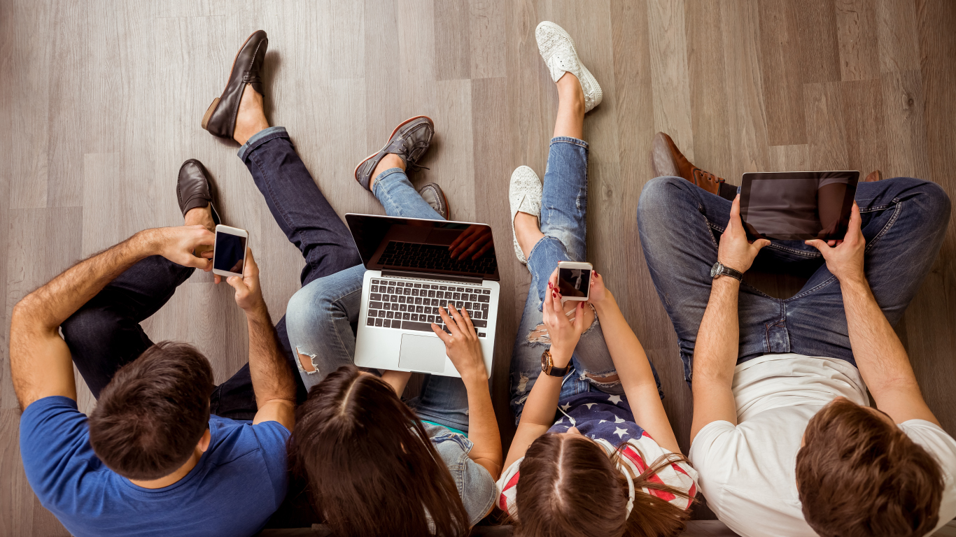 Uy qurgan eshak fotosurati Halashki bilan jinsiy aloqa