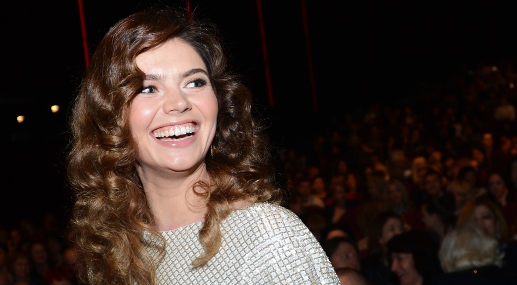 Aldash bilan eshakda bexosdan Giperseksual hamshira porno video