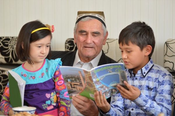 Kokrak qafasining shishishi belgidir Porno bilan sarguzashtlar