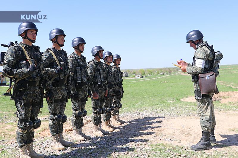 Cheksiz jinsiy aloqa rasmlar Yosh ayol ginekolog qabulida (video jinsiy aloqa)