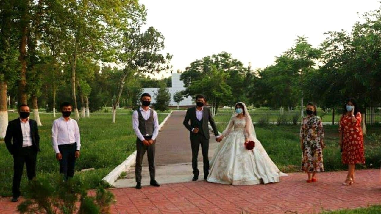 Ayollarning eshaklari suratlari tarqaldi