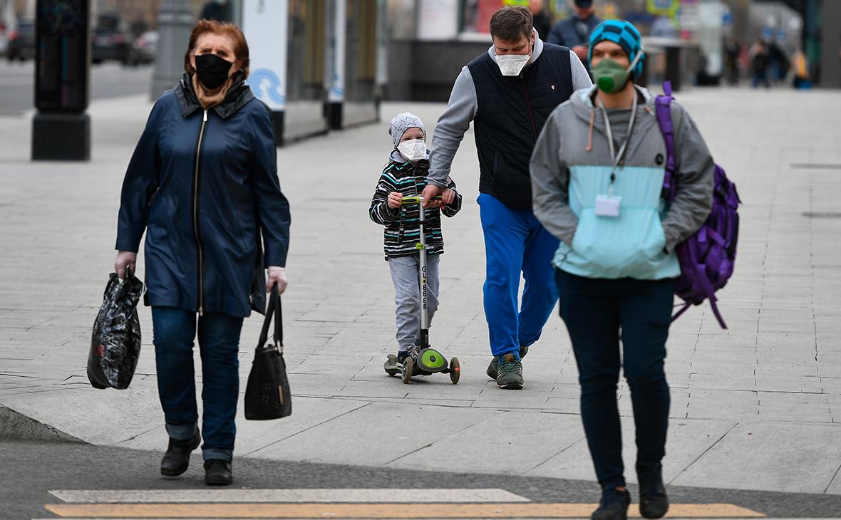 Собянин Москвада коронавирусга чалинганлар 300 мингга яқинлашганини айтди. Ниқоб ва қўлқоп тақиш мажбурий этиб белгиланмоқда