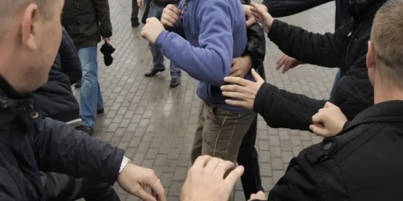 katta, behuda mushukning surati Rus ayollar jinsiy aloqa audio yozuvlar