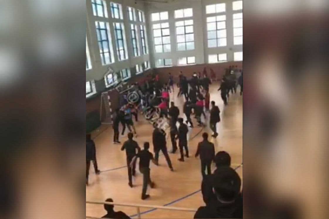 Talabalar bilan janjal Talabalar bilan janjal