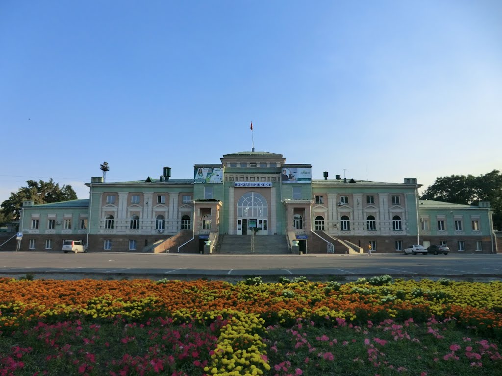 Қирғизистон, Бишкек темирйўл вокзали