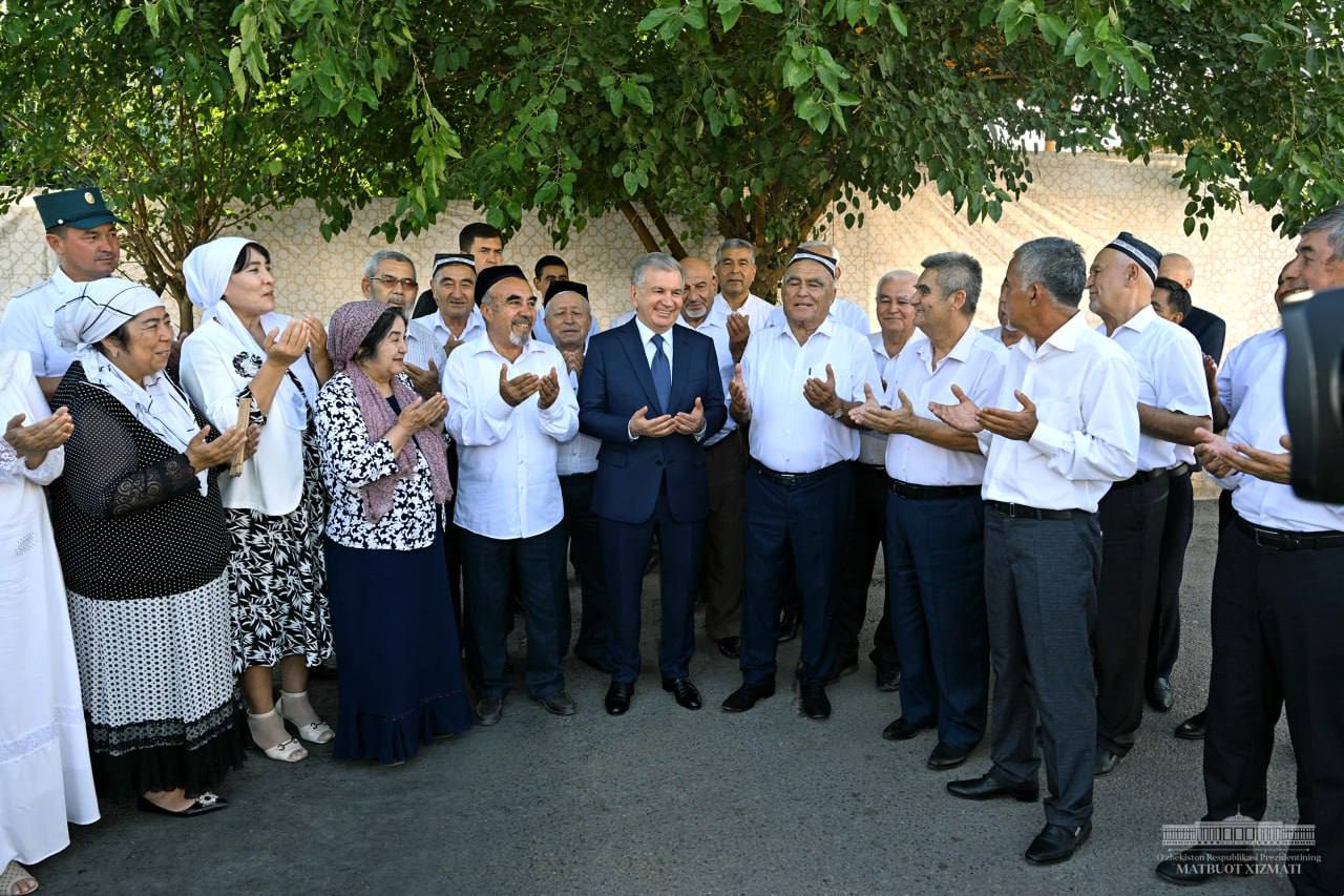 Президент узбекистана фотография