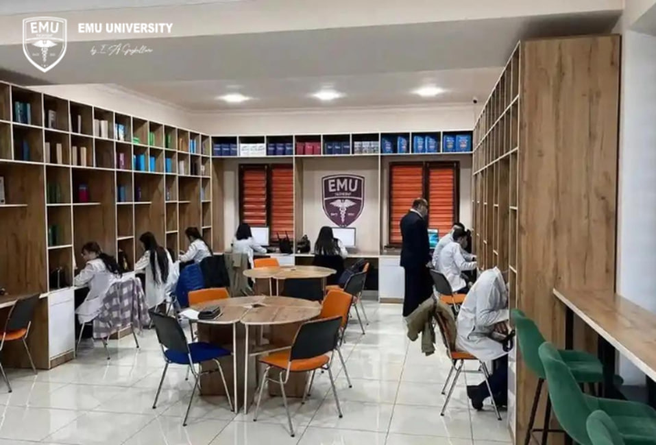 Ему университет. Emu университет. emu university tashkent. emu university logo. edu.emuni..