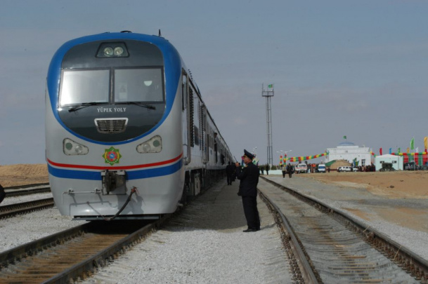 Hayz korgan qiz bilan porno