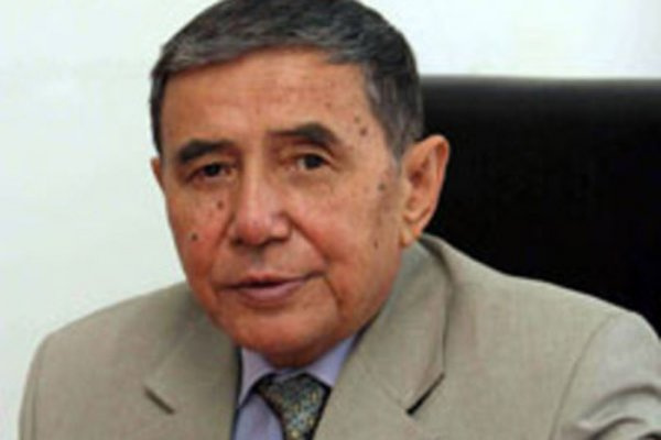 Уткир хашимов. Уткир джон. Уткир хашимов. Oʻtkir hoshimov "ikki eshik orasi" - toshkent : "meriyus; 2015. Rozikov utkir abdulloyevich.